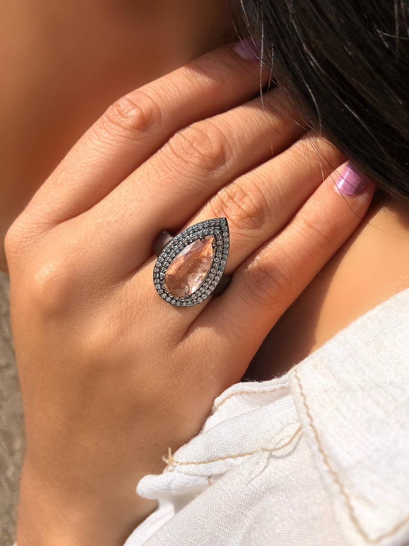 Anel Gota Grande Craquelada Cor Morganita Com Micro Zircônias Brancas Dupla