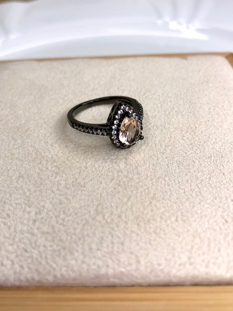 Anel Gota Pequena Craquelada Cor Morganita Com Micro Zircônias Brancas