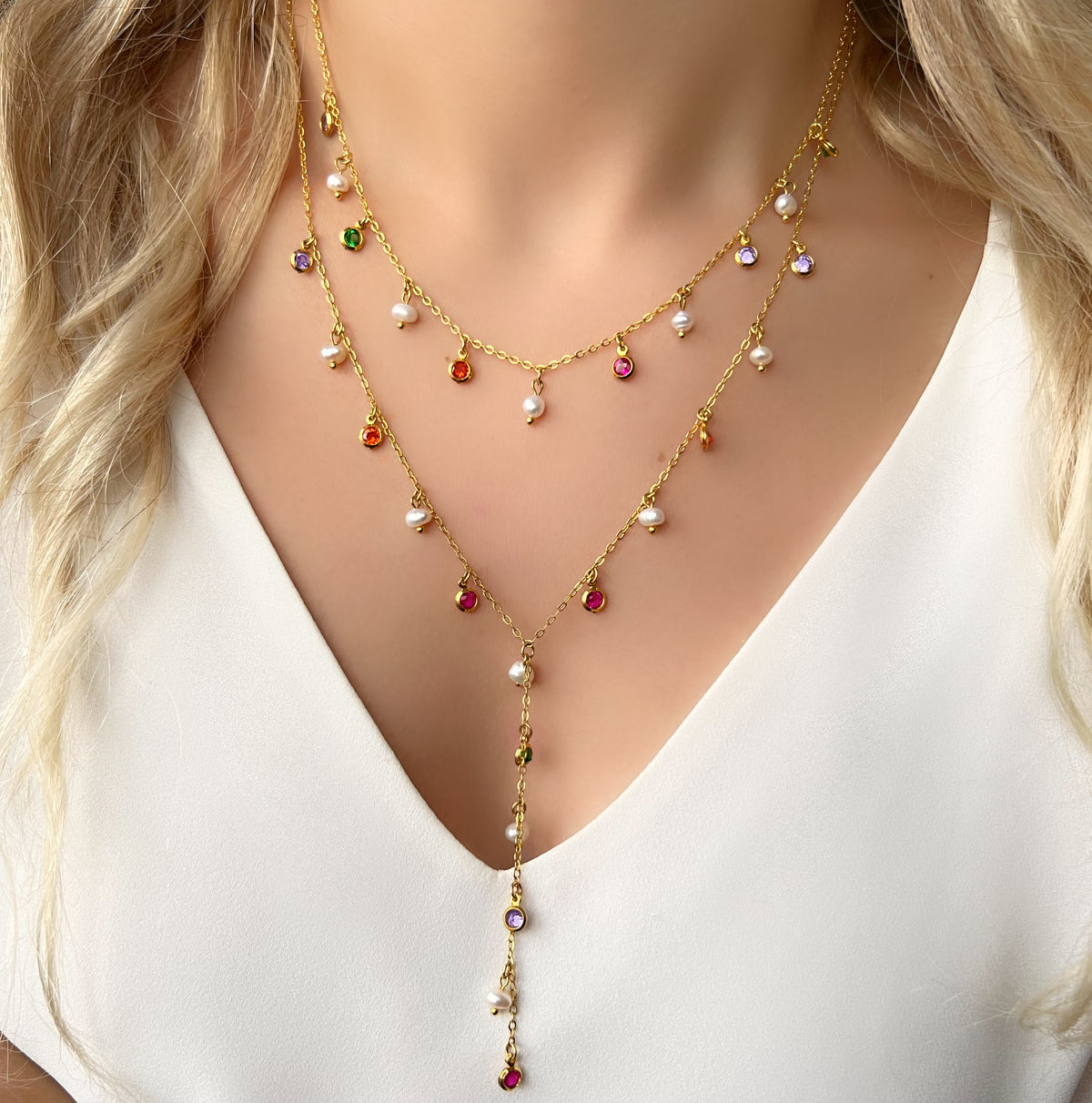 Mix De Choker E Gravata Mini Zircônias Coloridas E Pérolas De Água Doce