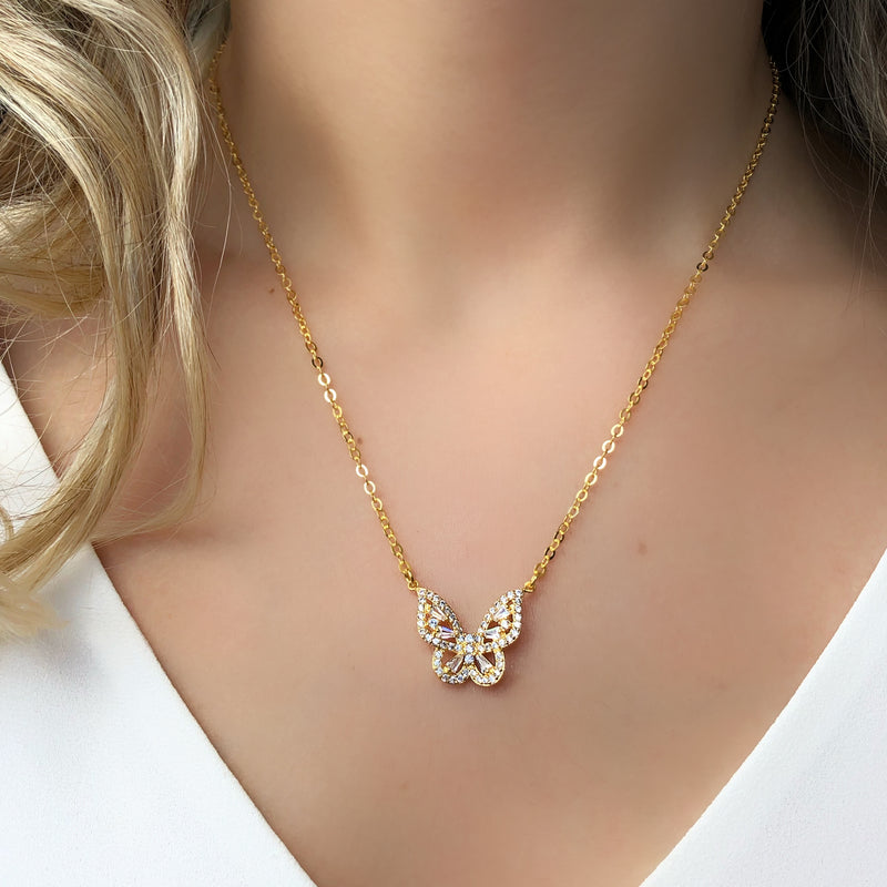 Colar Corrente Cadeado E Borboleta Cravejada Com Micro Zircônias