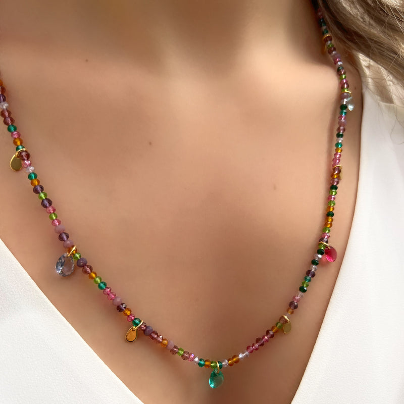 Colar Cristais Tons Roxo Com Gotas Cristais Lapidados Coloridos E Mini Gotas