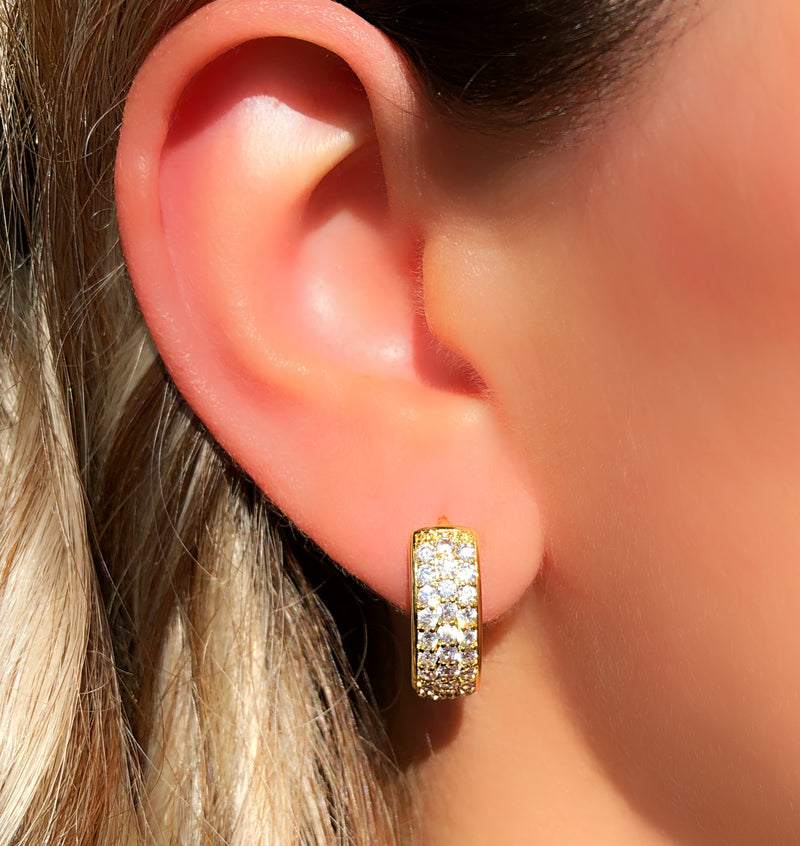 Par De Brincos Argola G Com Micro Zircônias Cristal