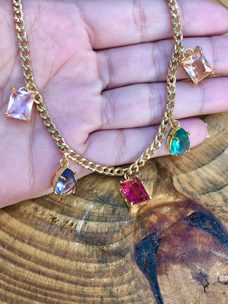 Colar Isa Corrente Grumê E  5 Formas Coloridas