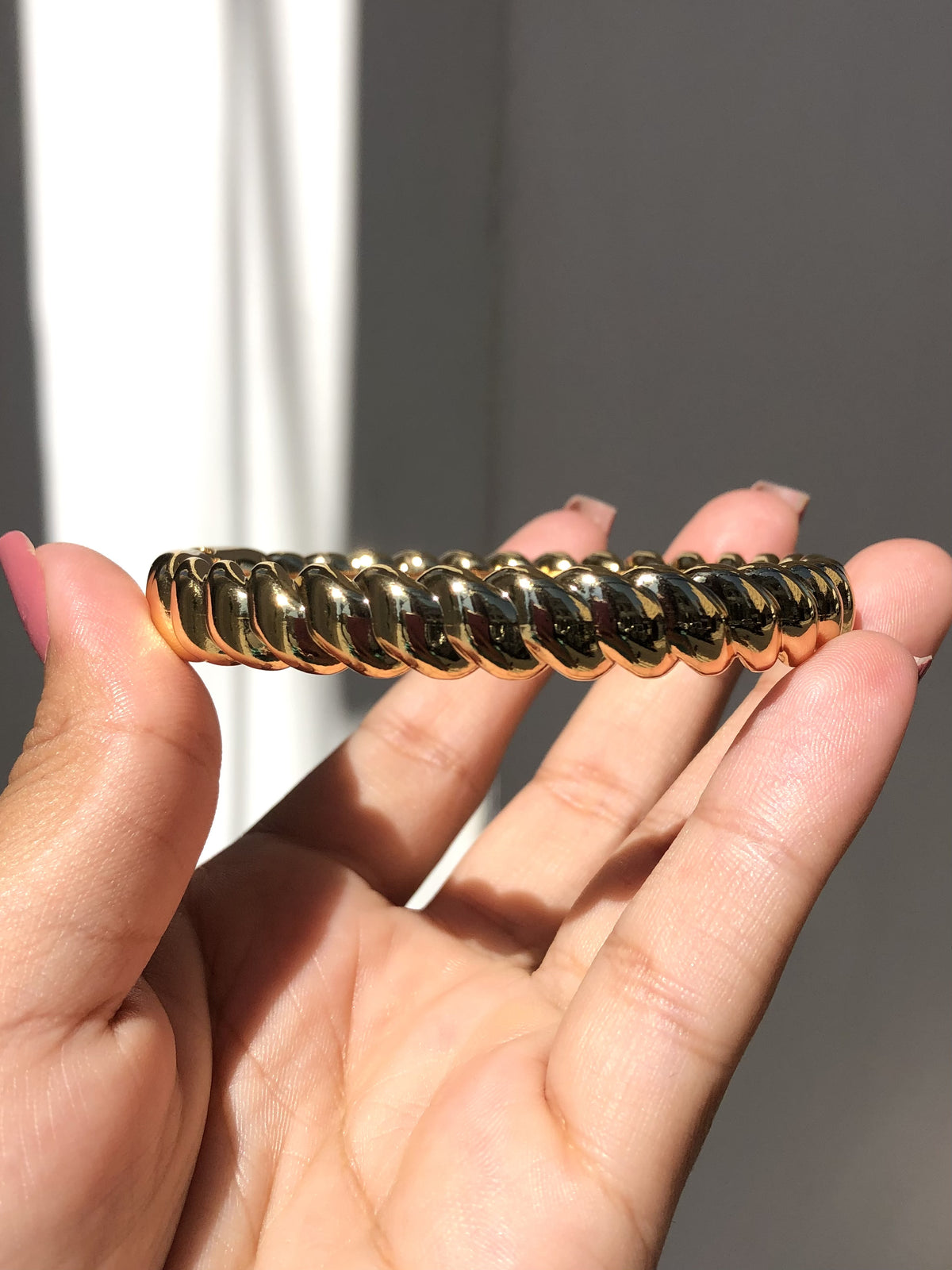 Bracelete Joice Volta Torcida 17cm