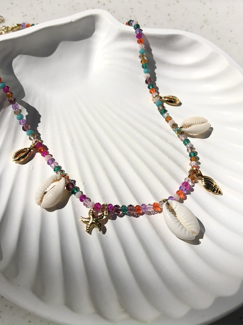 Colar Bárbara Mix Cristais Coloridos E Búzio Natural Com Pingentes Fundo Do Mar
