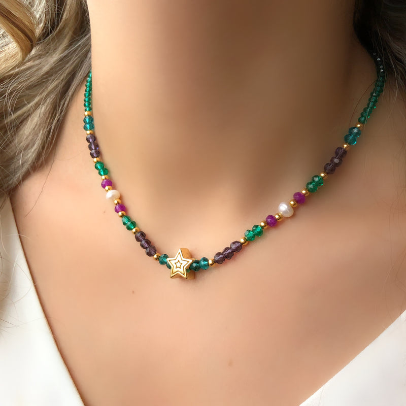 Colar Cristais Tons Verdes E Pingente Estrela 38cm