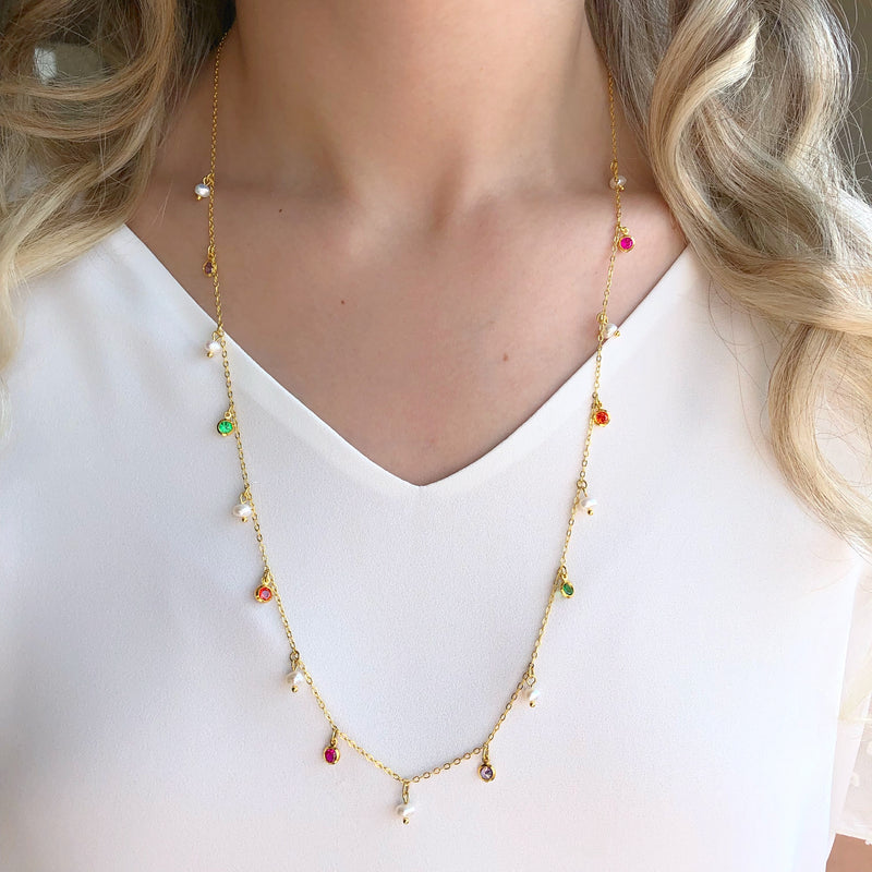 Colar Corrente Longa Com Pérolas Água Doce E Zircônias Coloridas Penduradas