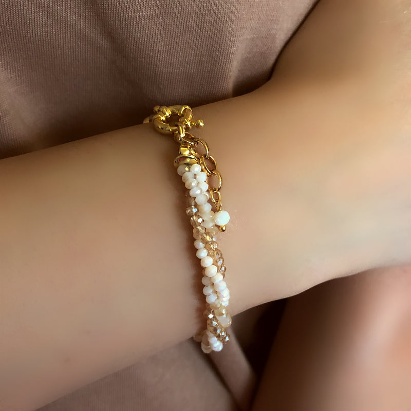 Pulseira Torcida Cristais Tons Perolado Com Fecho Bóia