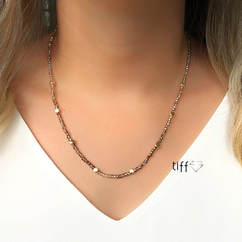 Colar cristais avelã com mini cubos