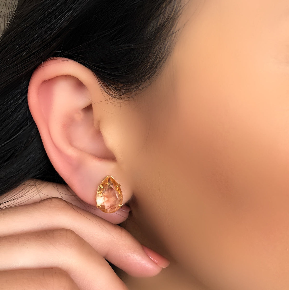 Brinco Gota Cristal Lapidado Cor Morganita - Tiff Joias